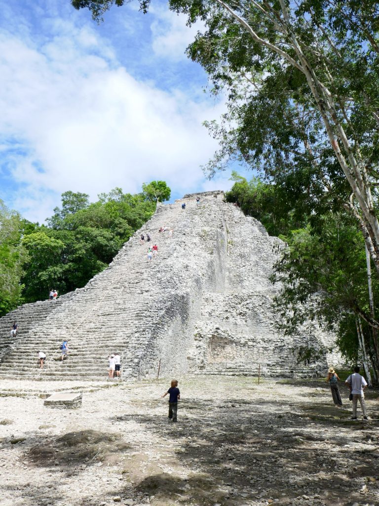 pyramide maya coba e1571542736110 768x1024 Une semaine à Tulum